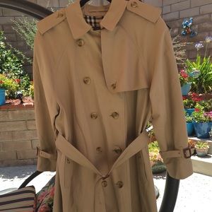 Vintage Burberry’s Trench Coat